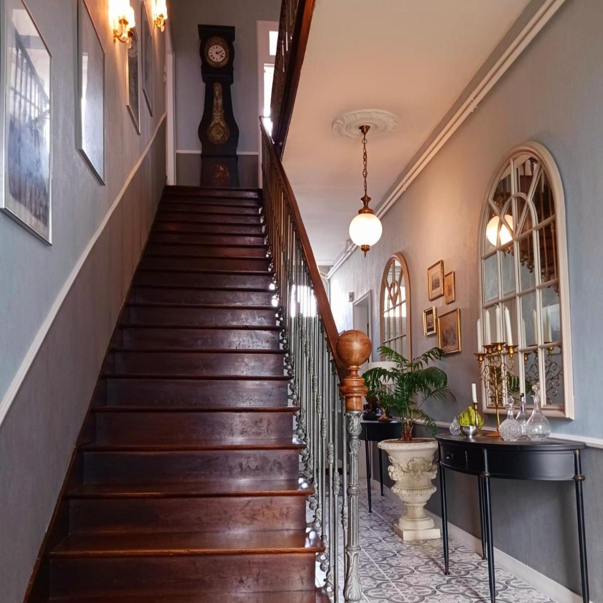 Le Griffon 1855 Hotel Saint-Laurent-Des-Autels Buitenkant foto